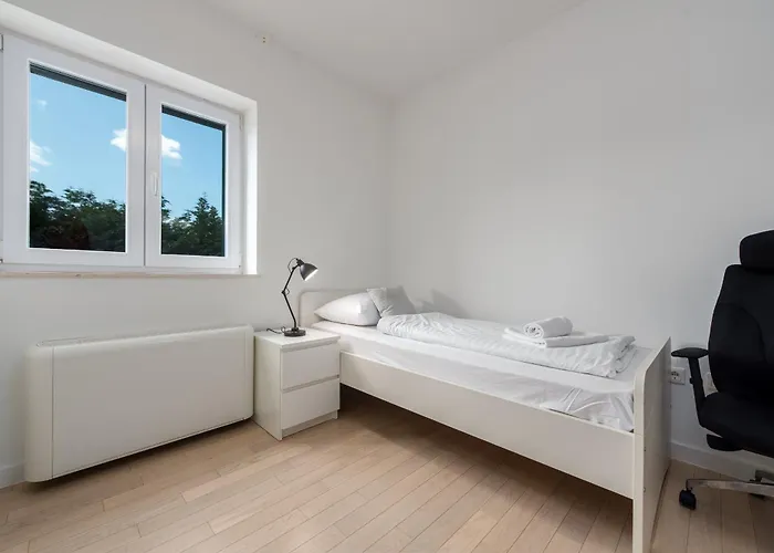 Field Hill With Swimming Pool And Tennis Court Villa Poljica-Brig