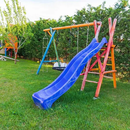 Field Hill With Swimming Pool And Tennis Court * Poljica-Brig